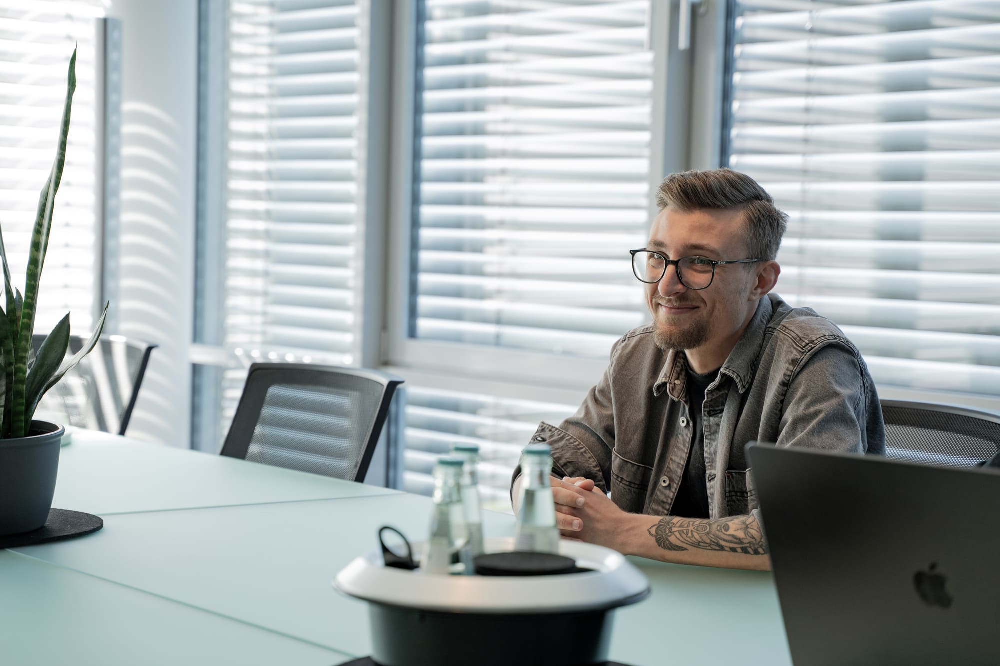 Designarbeit im Studio bei digitalbynature