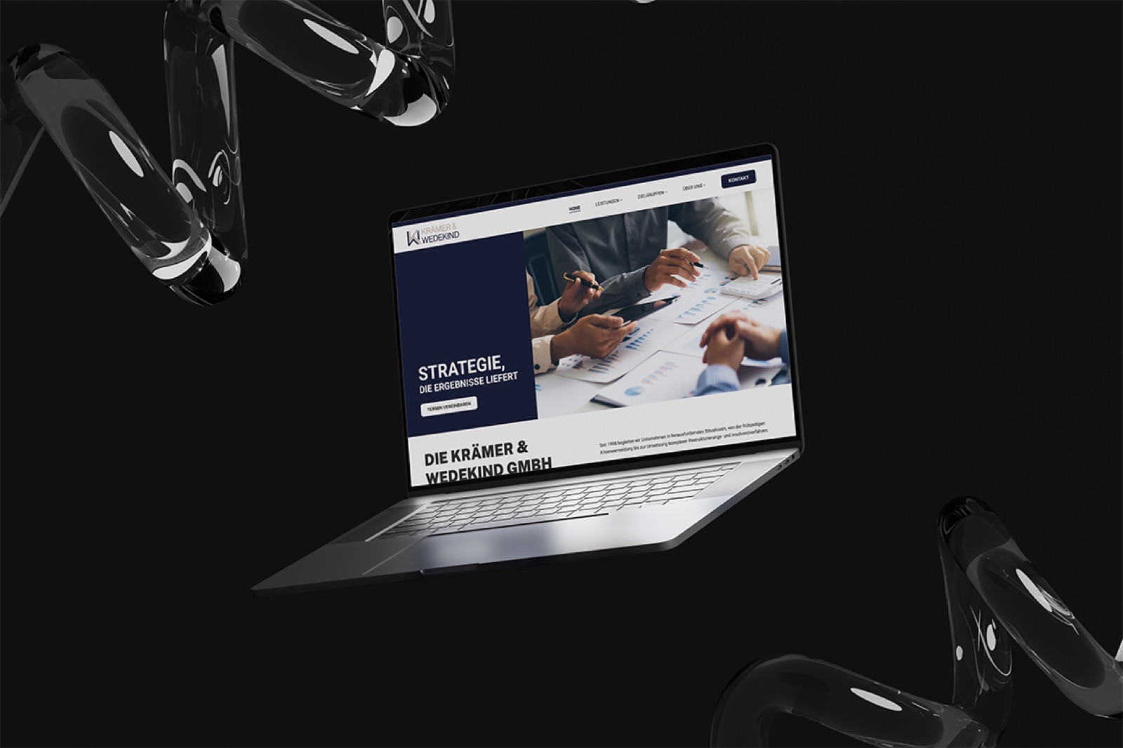 Krämer & Wedekind — Website auf dem Laptop, Case-Study von digitalbynature