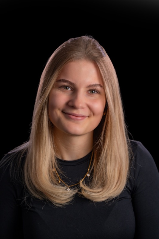 Leonie — Account Manager